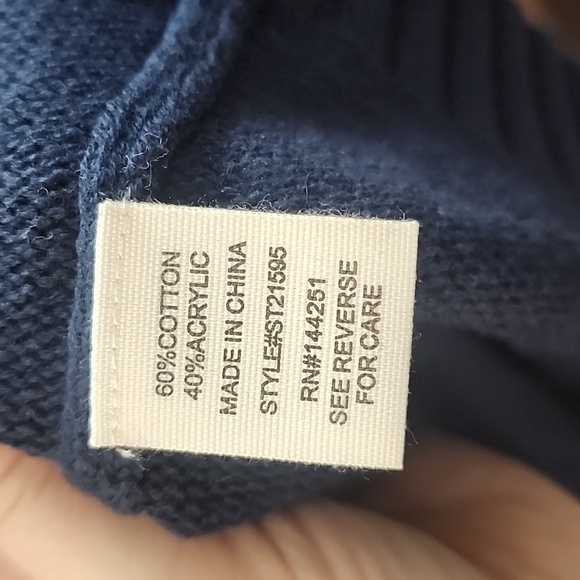 Moon & Madison Midnight Blue Star Sweater Size L - Picture 6 of 6